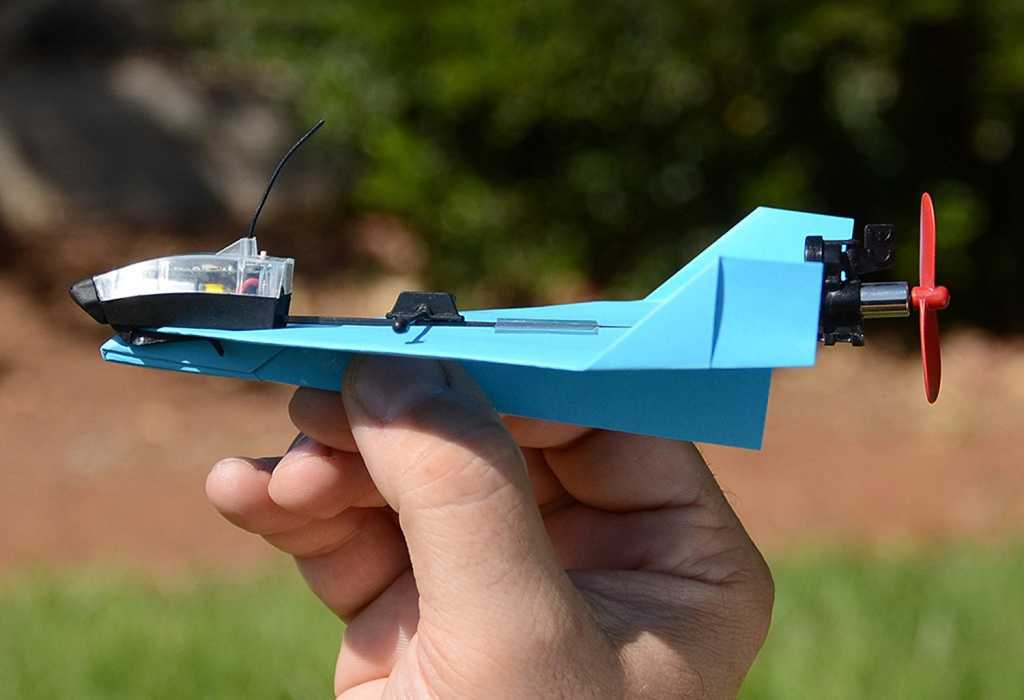 smartphone controlled plane